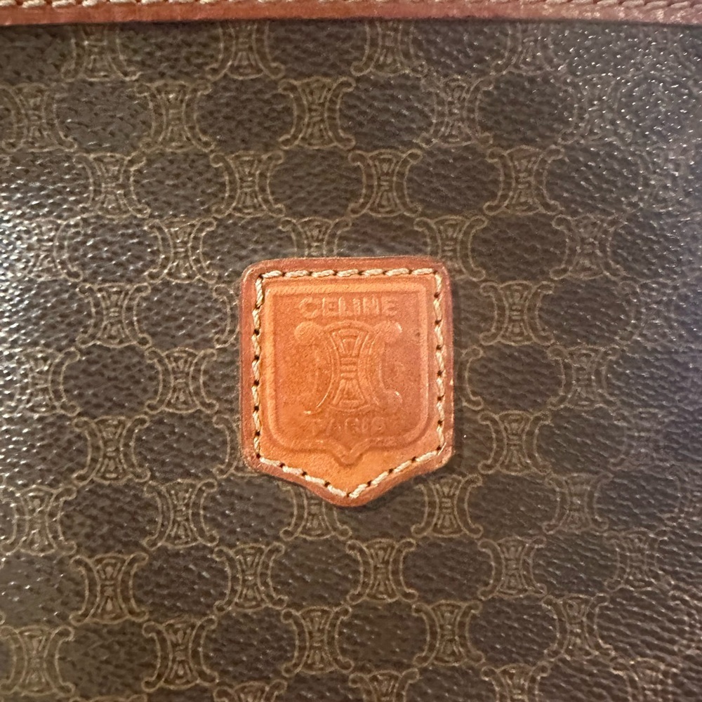 Celine - Picture 2 of 3